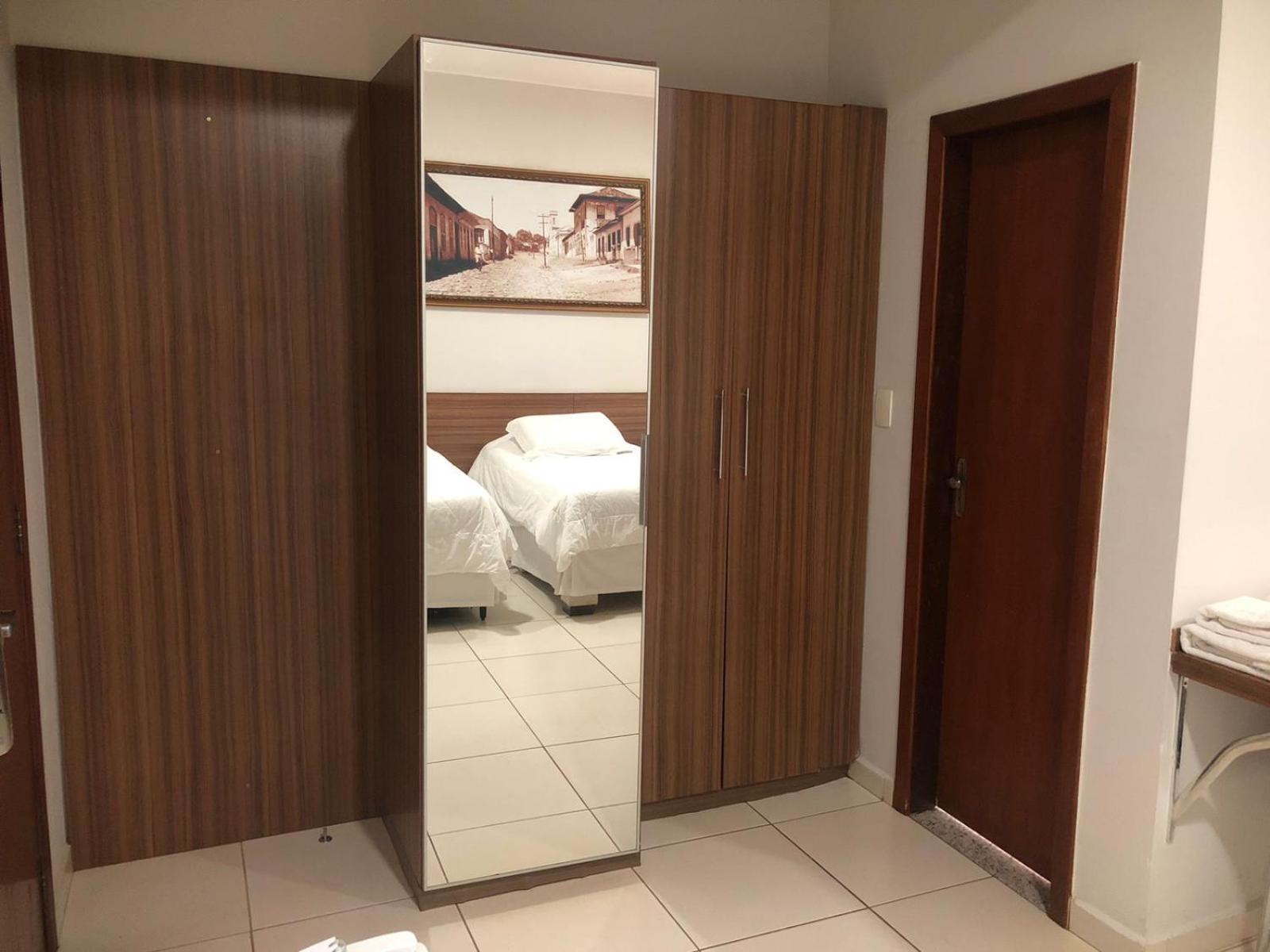 Paracatu Plaza Hotel Bagian luar foto