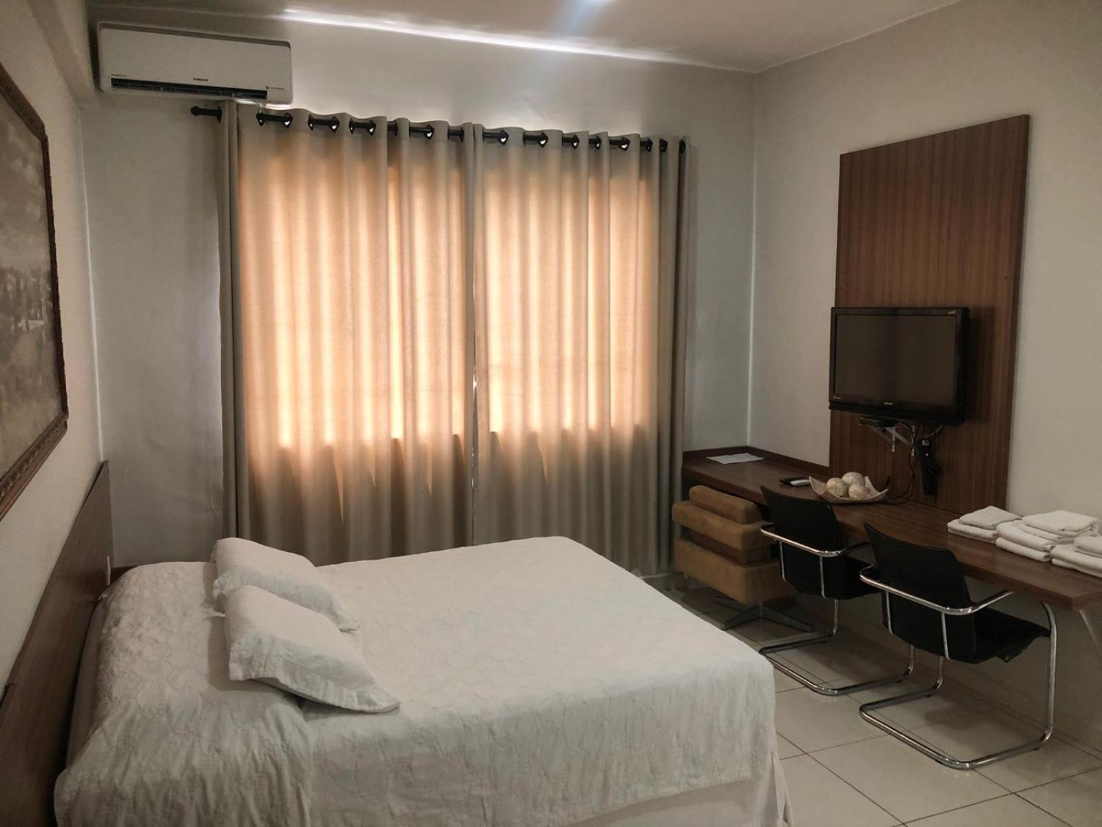 Paracatu Plaza Hotel Bagian luar foto